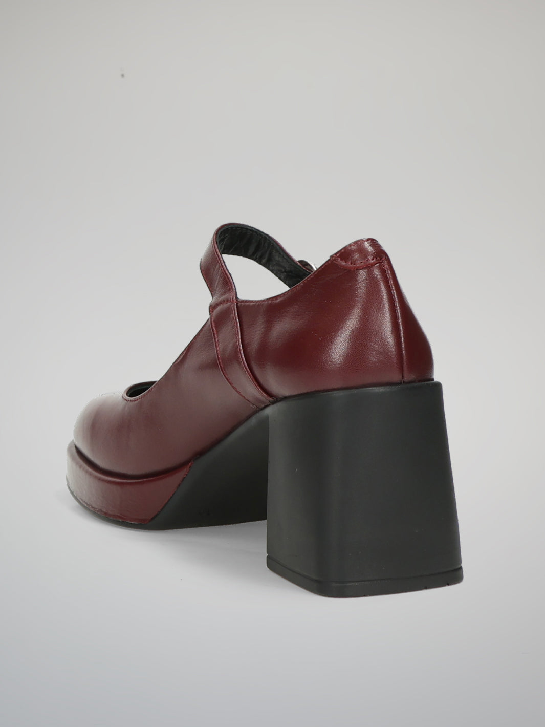 LEATHER HEELS - BURGUNDY