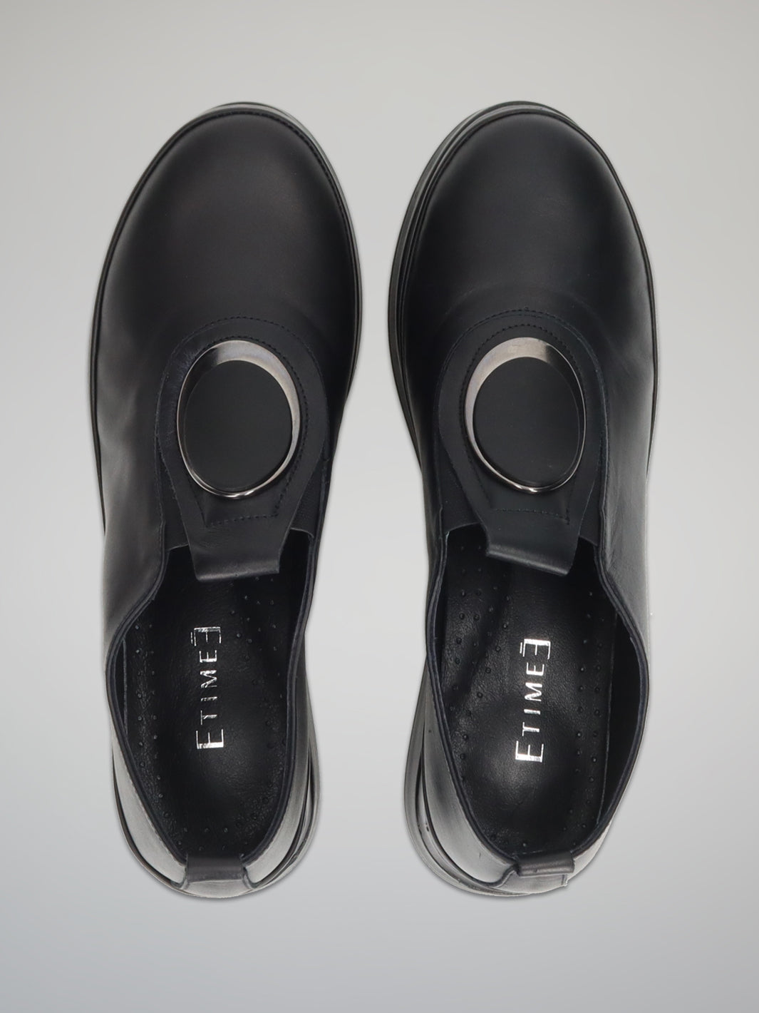 LEATHER LOW SHOES - BLACK