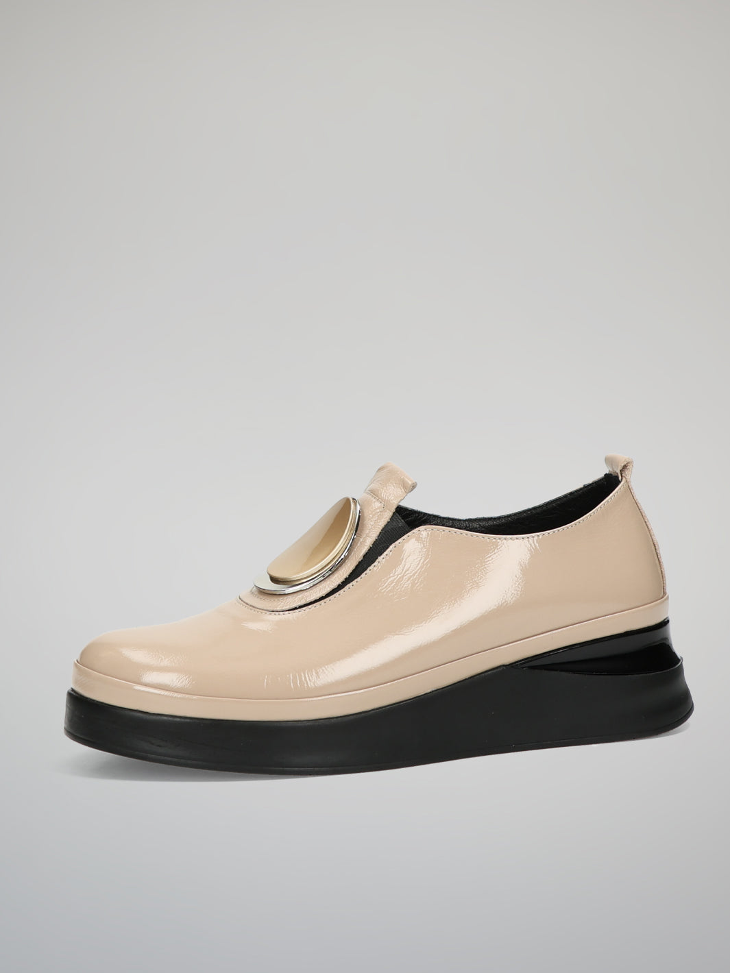 LEATHER LOW SHOES - BEIGE