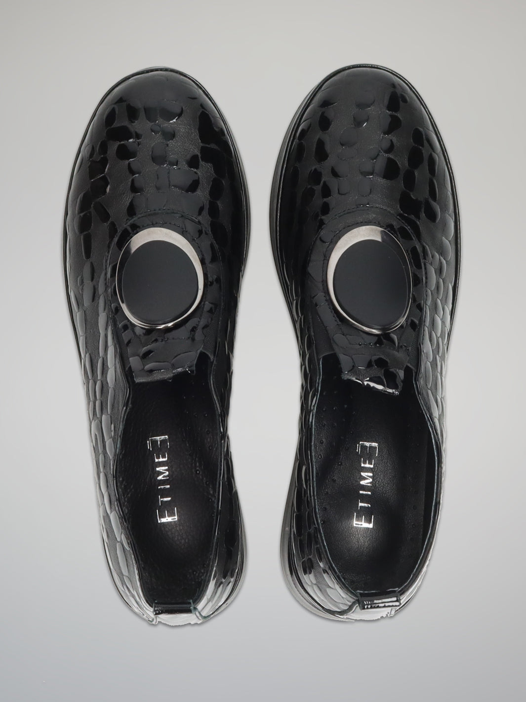 LEATHER LOW SHOES - BLACK