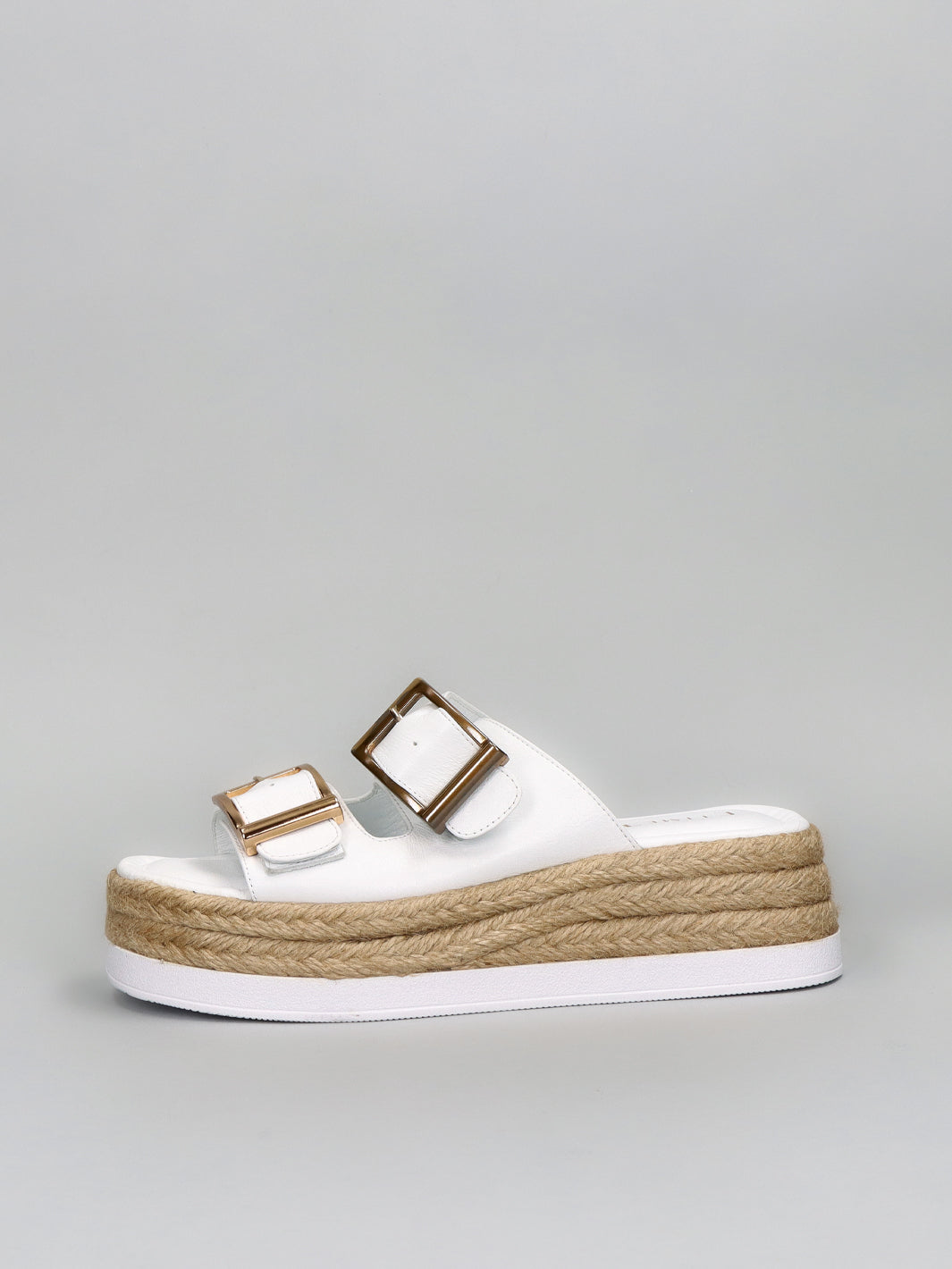 LEATHER SLIPPERS - WHITE