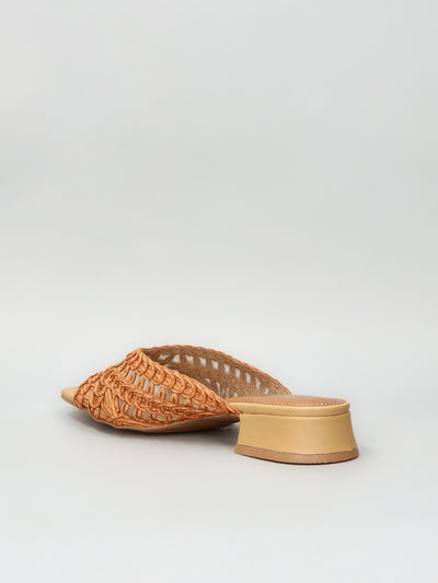 STYLISH SLIPPERS - BROWN