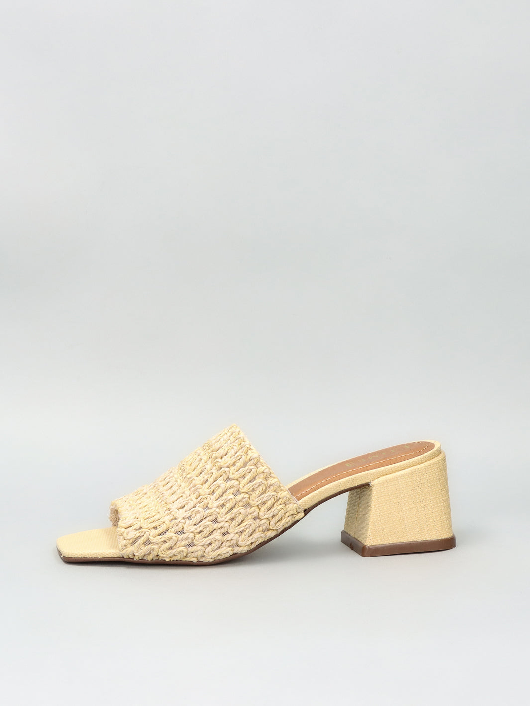 STYLISH SLIPPERS- BEIGE