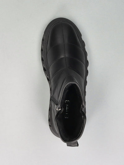 LEATHER ANKLE BOOTS - BLACK