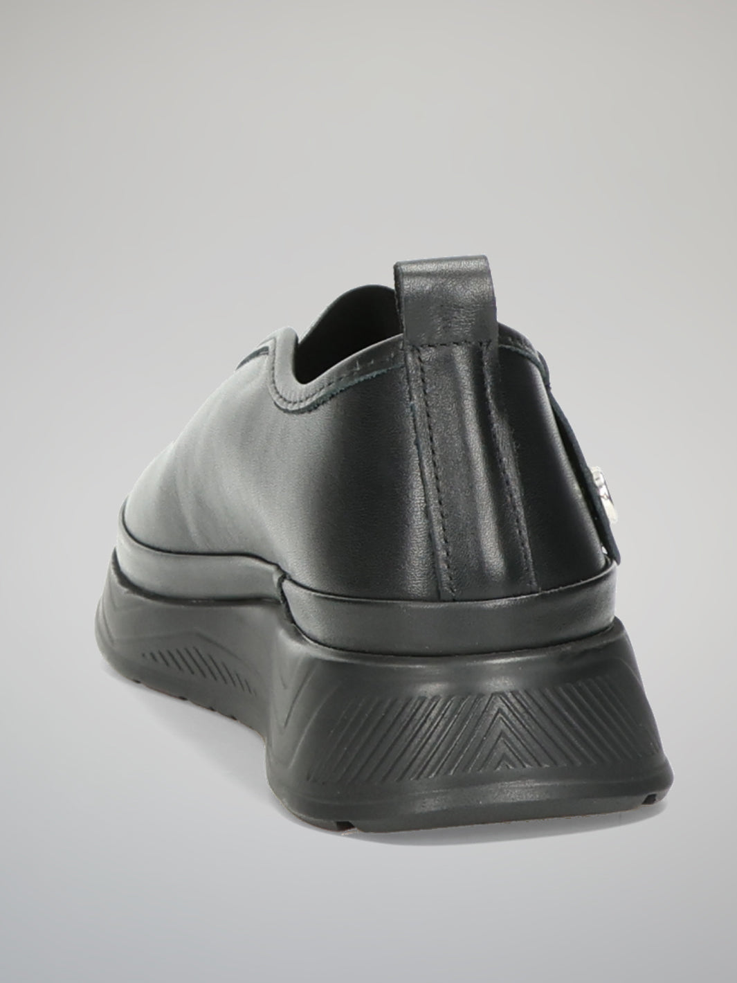 LEATHER LOW SHOES - BLACK