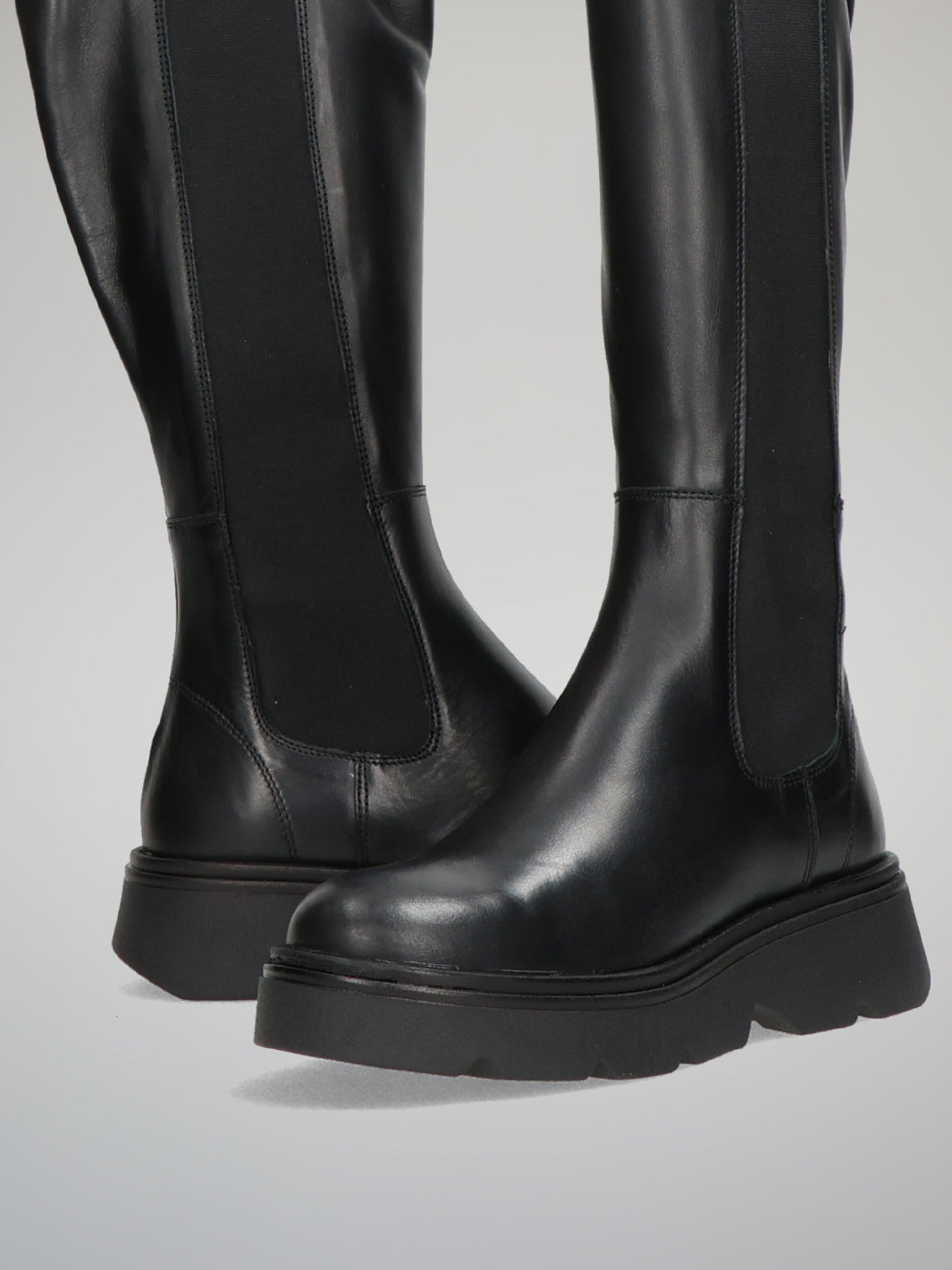 LEATHER BOOTS - BLACK
