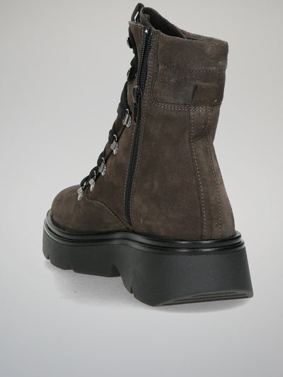 SUEDE ANKLE BOOTS - BROWN