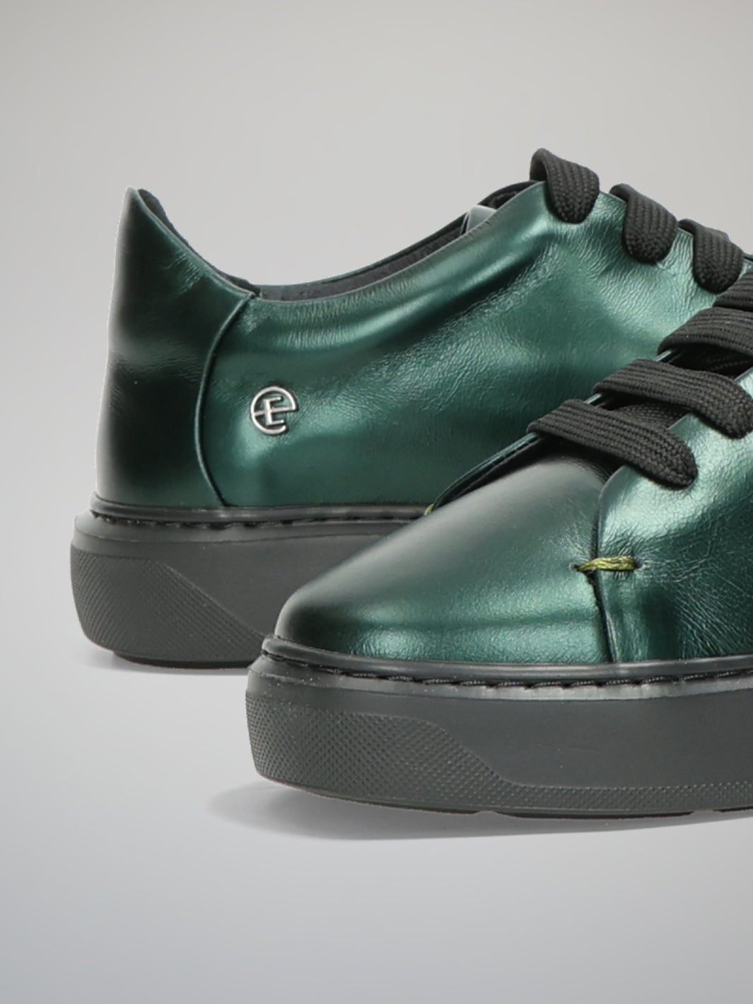 LEATHER TRAINERS - GREEN