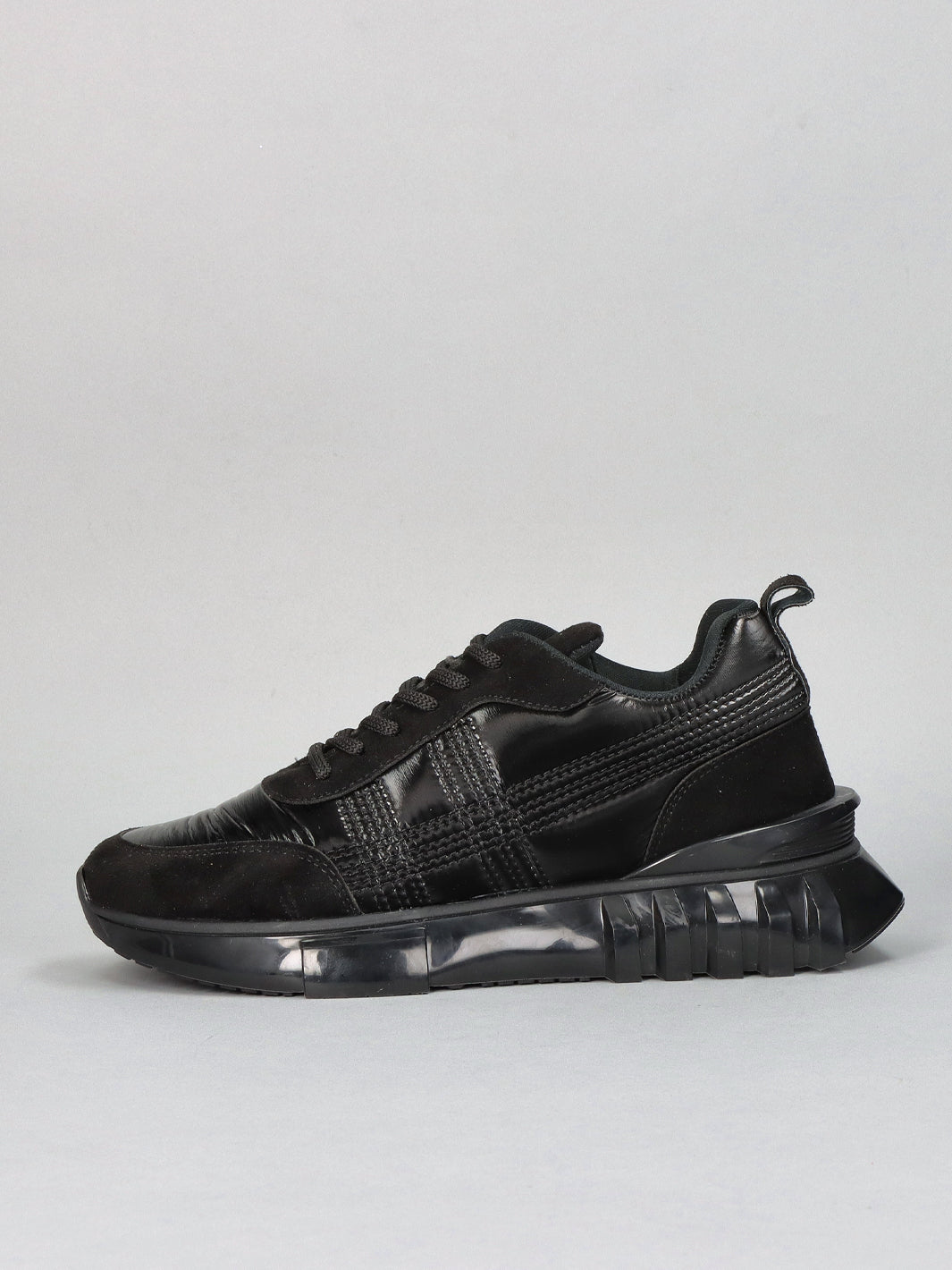 SNEAKER - BLACK