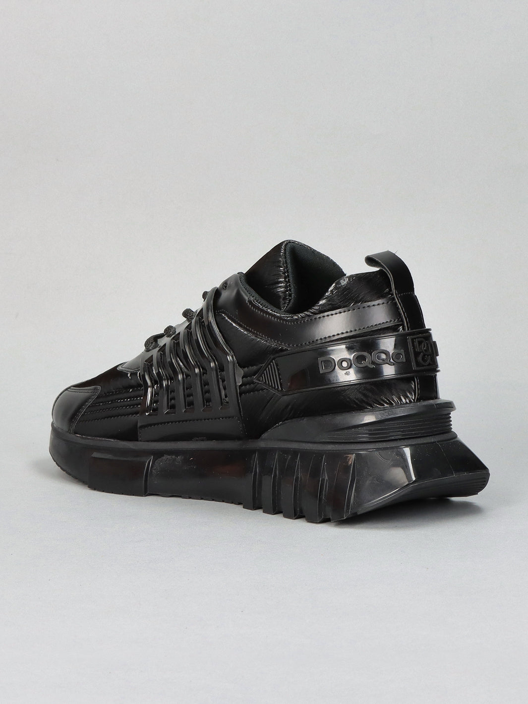 SNEAKER - BLACK