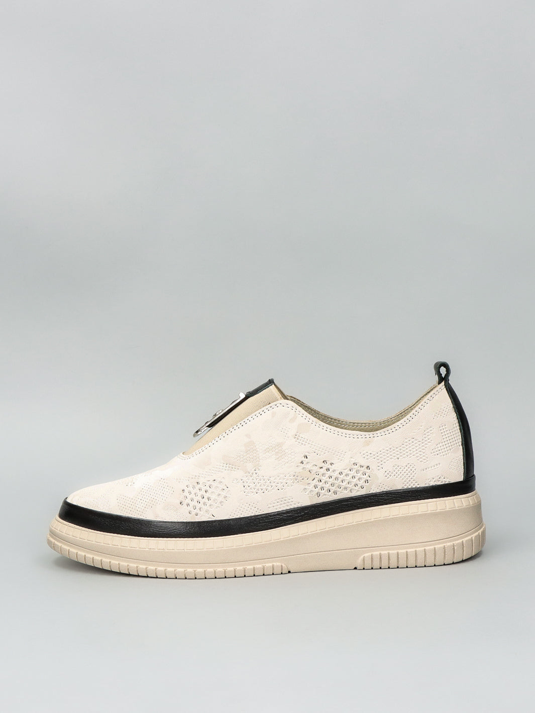 LEATHER LOW SHOES - BEIGE