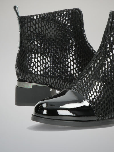 ELEGANT ANKLE BOOTS - BLACK