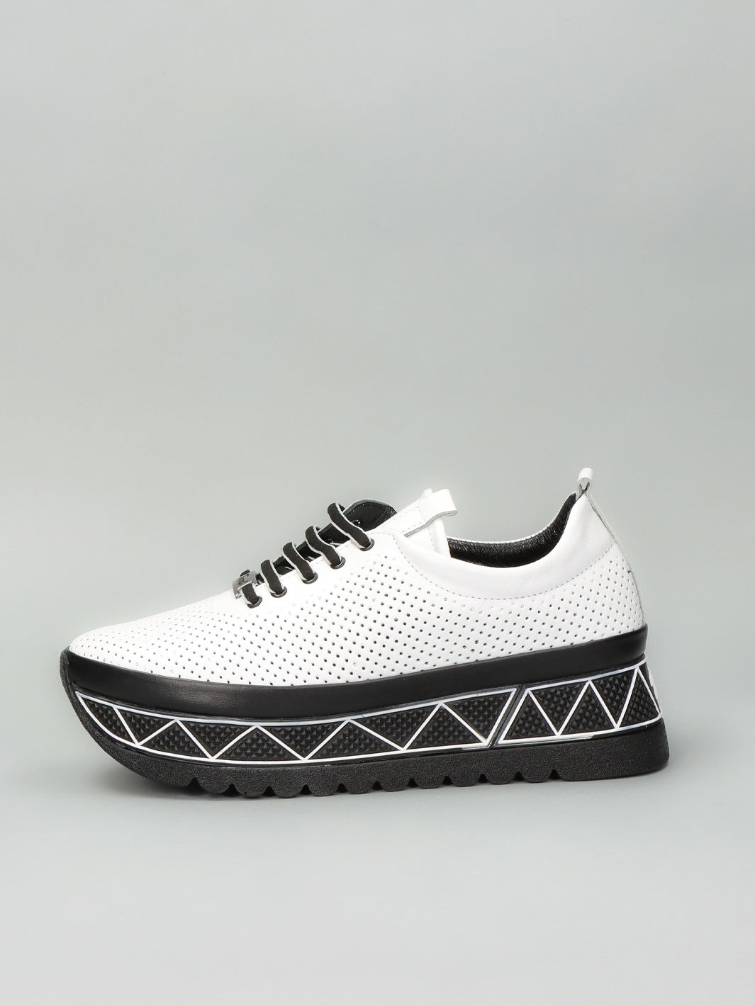 LEATHER SNEAKER - WHITE