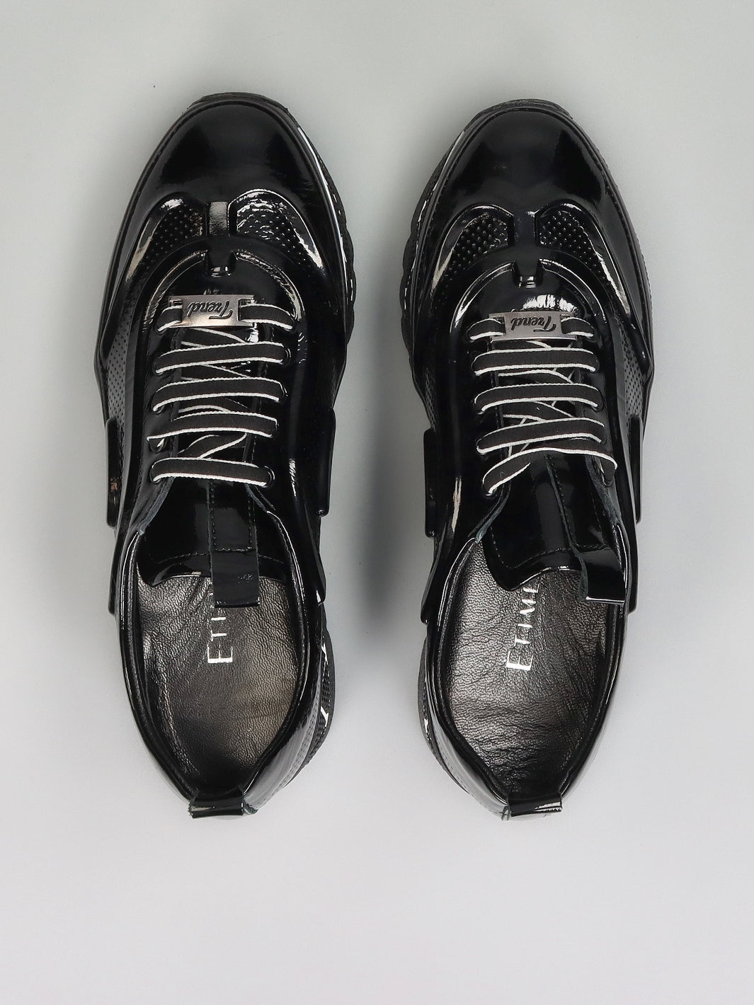 LEATHER SNEAKER - BLACK