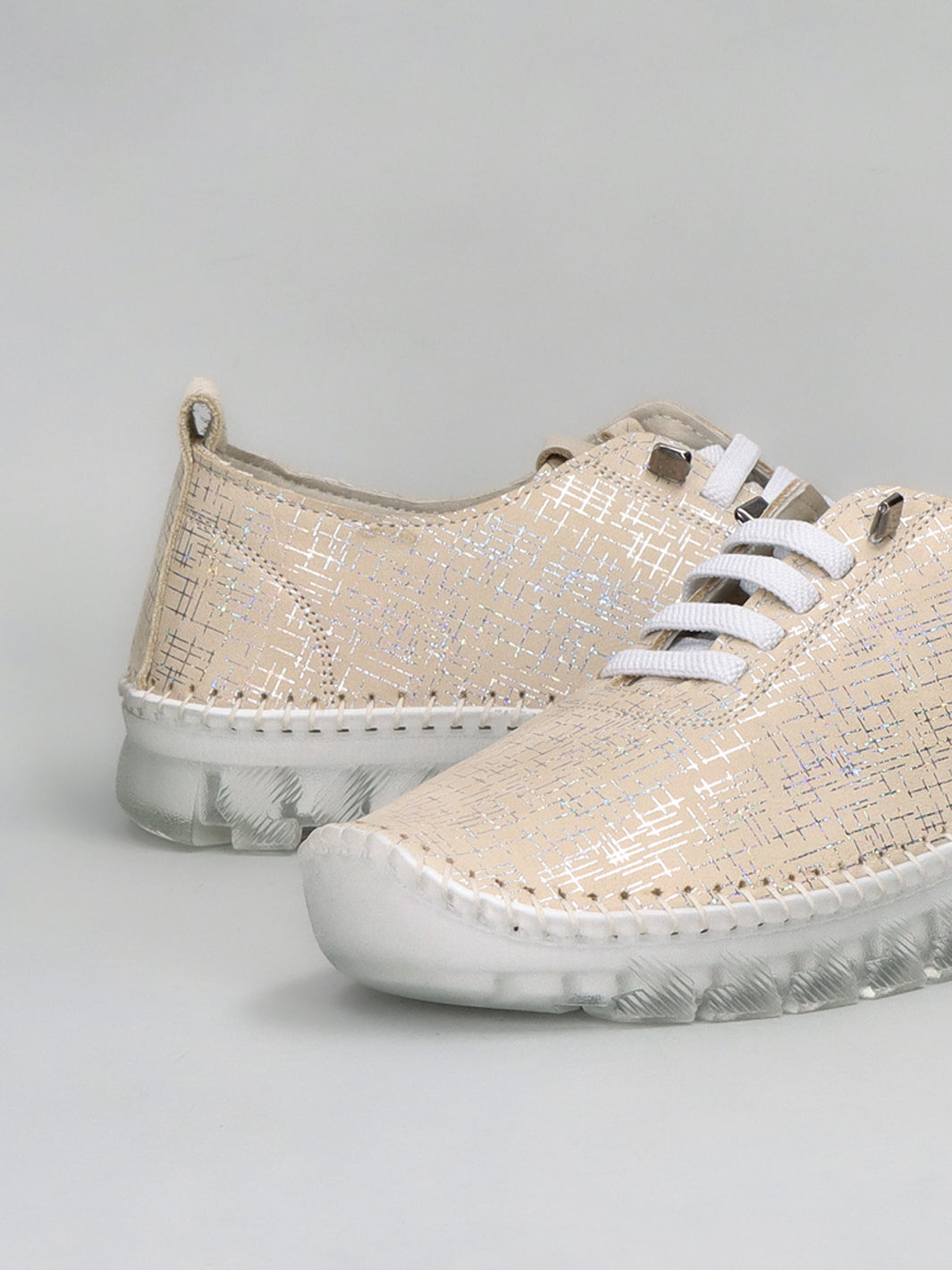 LEATHER LOW SHOES - BEIGE