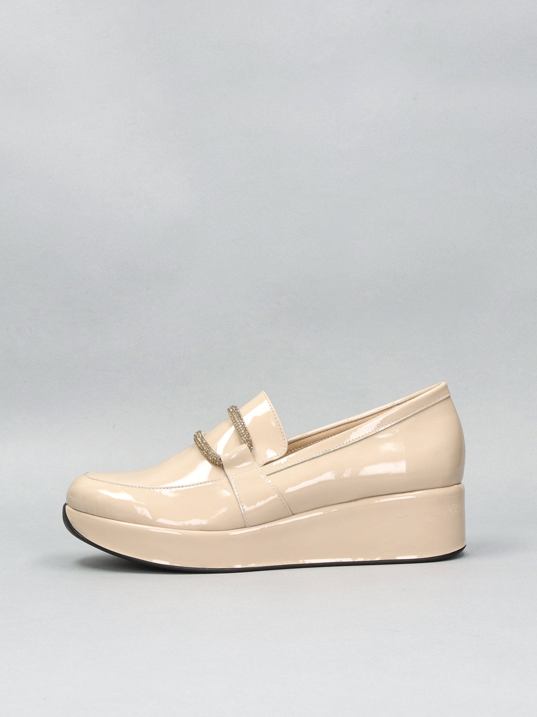 LEATHER LOW SHOES - BEIGE