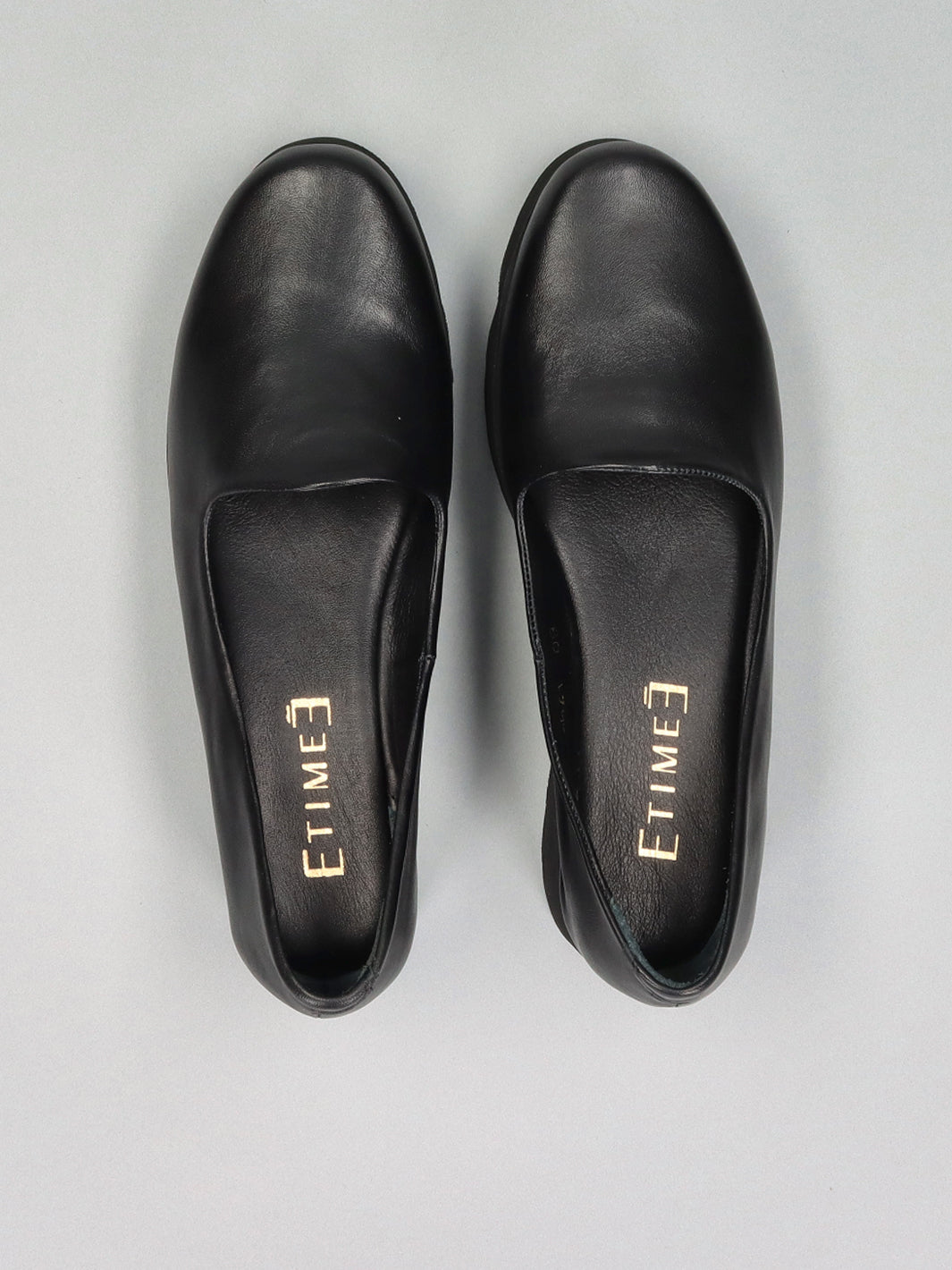 LEATHER LOW SHOES - BLACK
