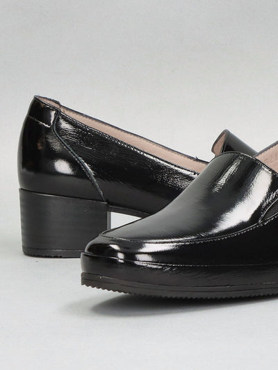 LEATHER LOW SHOES - BLACK