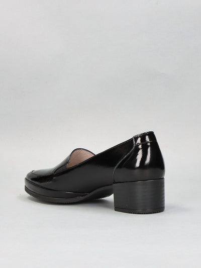 LEATHER LOW SHOES - BLACK