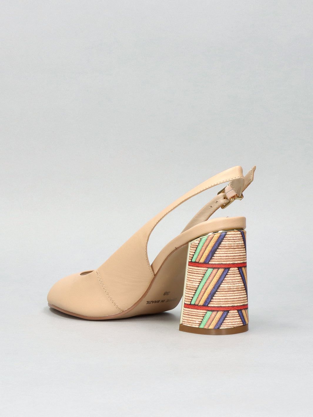 LEATHER SANDALS - BEIGE