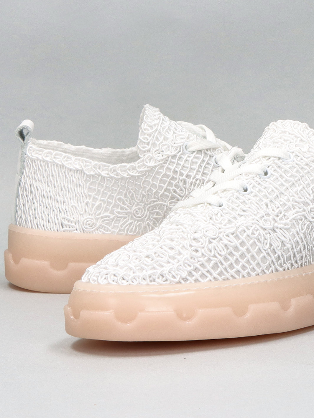 SNEAKER - WHITE